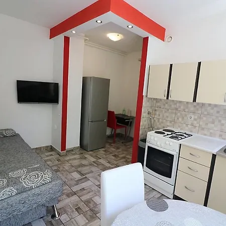 Marivo Apartment *