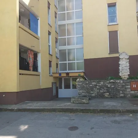 Marivo Apartment *