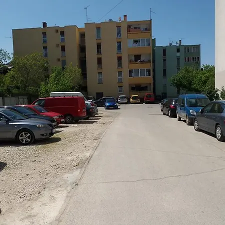 Marivo Apartment *